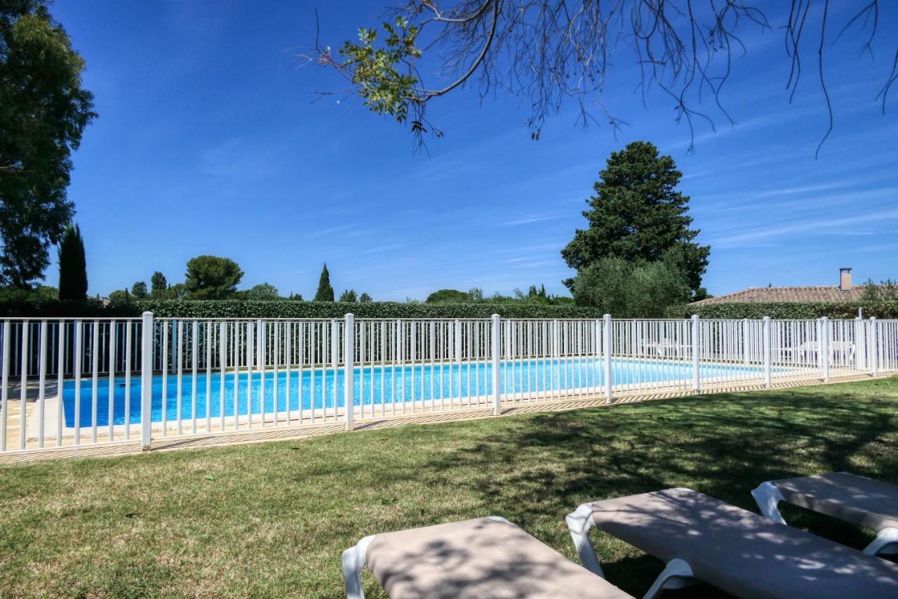 Les Residences De Metifiot Saint-Rémy-de-Provence Exteriér fotografie
